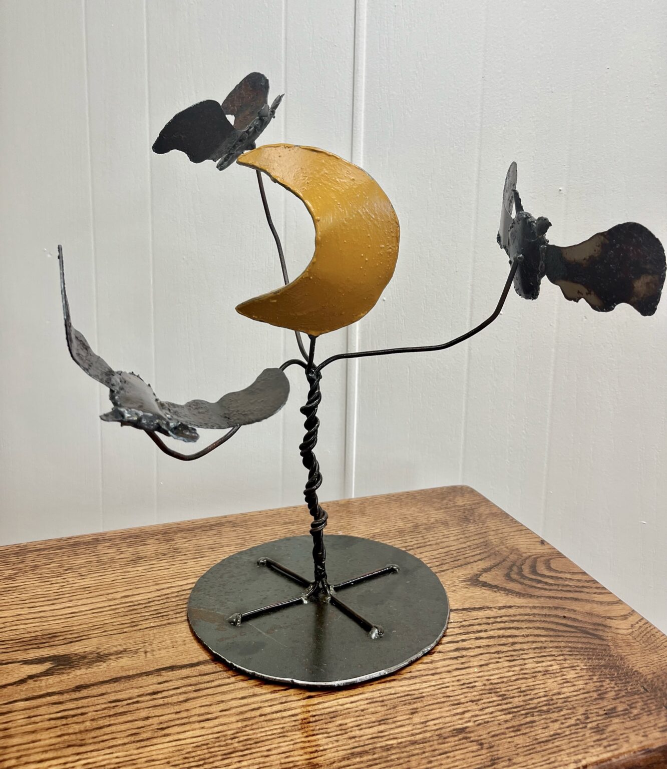 Bat Sculpture Tabletop – Gatski Metal